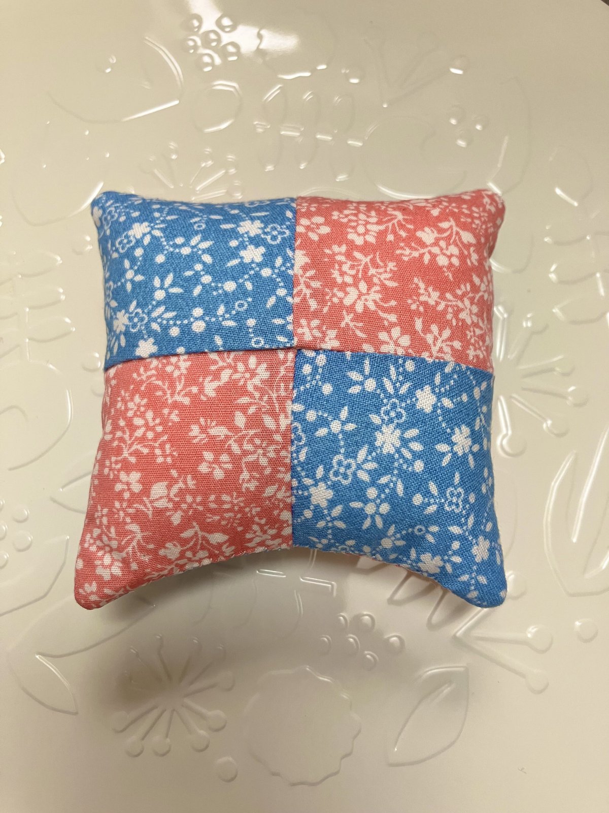 パッチde針山 スパンコールなネコさん 針山 ピンクッション パッチ