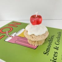 チェリーカップケーキキャンドル