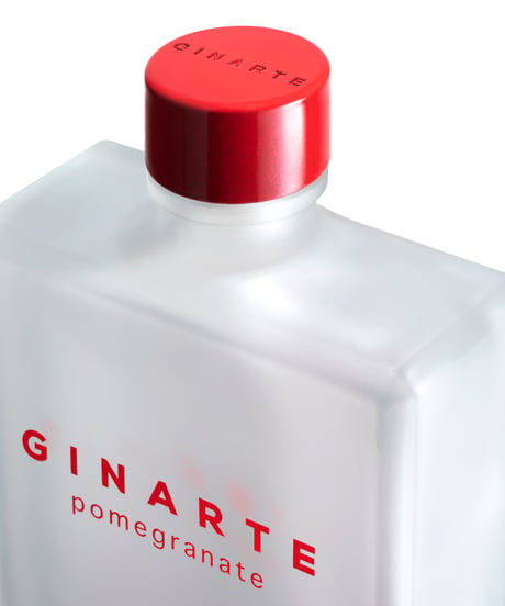 ジンアルテ・ポメグラネート　《GINARTE pomegranate　ザクロ》　クラフトジン　700ml