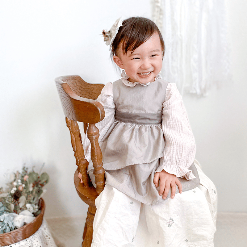 出産祝いや各種ギフトにおすすめ！】ドレスエプロンBaby シャンパン