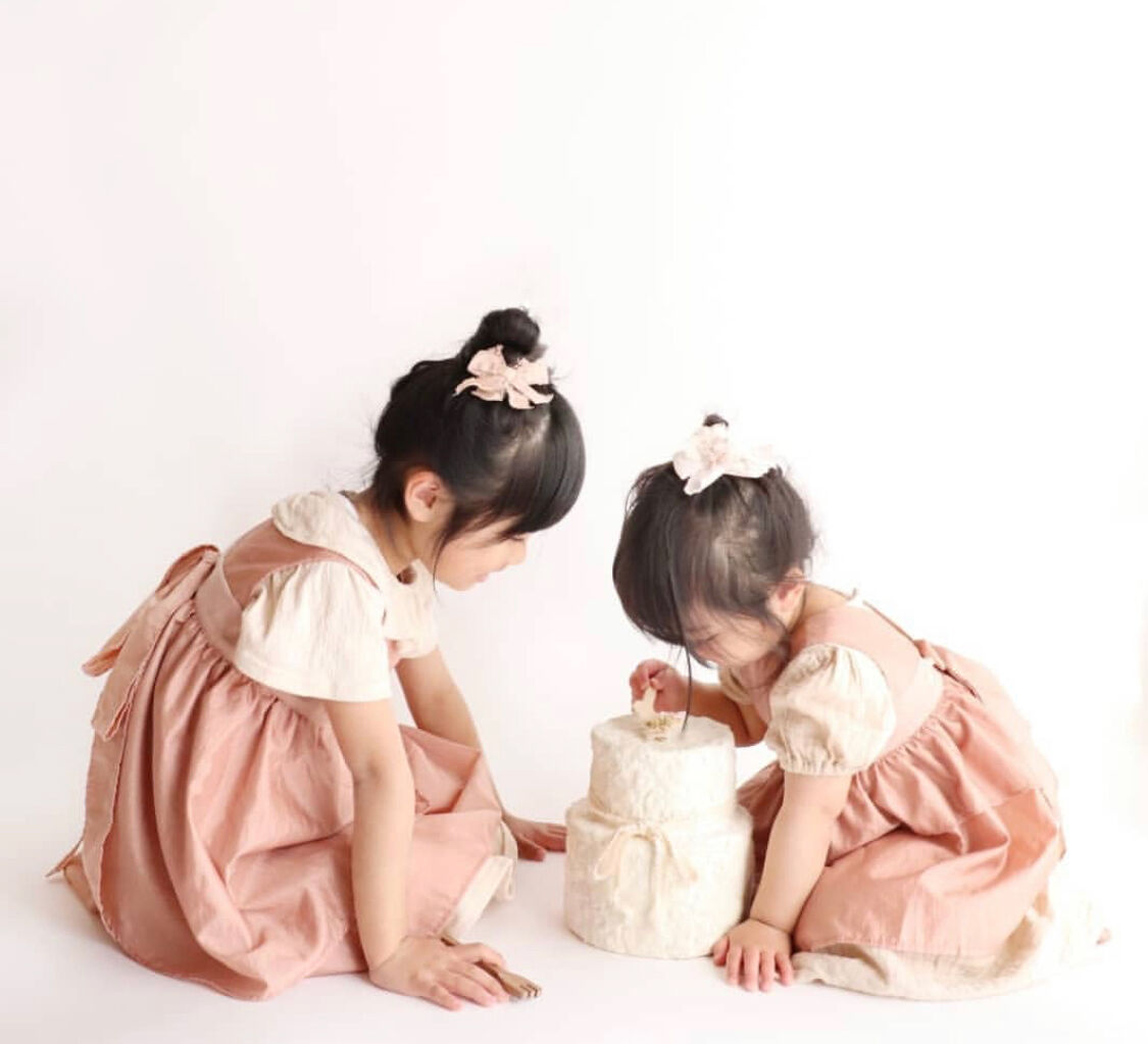 出産祝いや各種ギフトにおすすめ！】ドレスエプロンBaby オレンジ