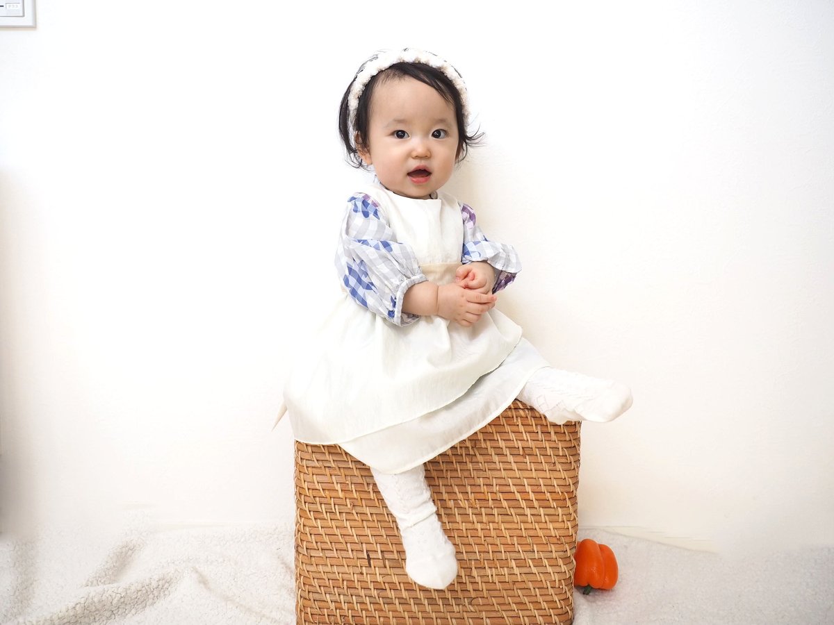 ⭐︎アルベロベロ⭐︎エプロンドレス 出産祝いや各種ギフトにおすすめ！】ドレスエプロンBaby スノー