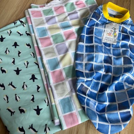 ウォータークールクロス　ペンギン柄