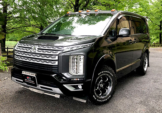 デリカD:5用（前期・後期 共通）ルーフマーカーランプ アンバー