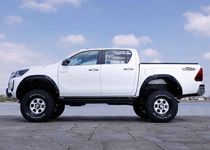 現行ハイラックス用 純正サイドステップ 新車外し品 WIN62 ハイラックス GUN125 サイドステップ HILUX 4.25インチ