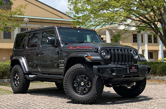 新車外し　ジープラングラーMOPAR 2DR 純正クロームサイドステップ 新車外し ジープラングラーMOPAR 2DR 純正クロームサイドステップ 希少