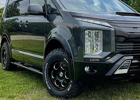 渋谷博行様　デリカD5 後期　Fアンダー/Rバンパー　中目荒目 渋谷博行様 デリカD5 後期 Fアンダー/Rバンパー 中目荒目 デリカD：