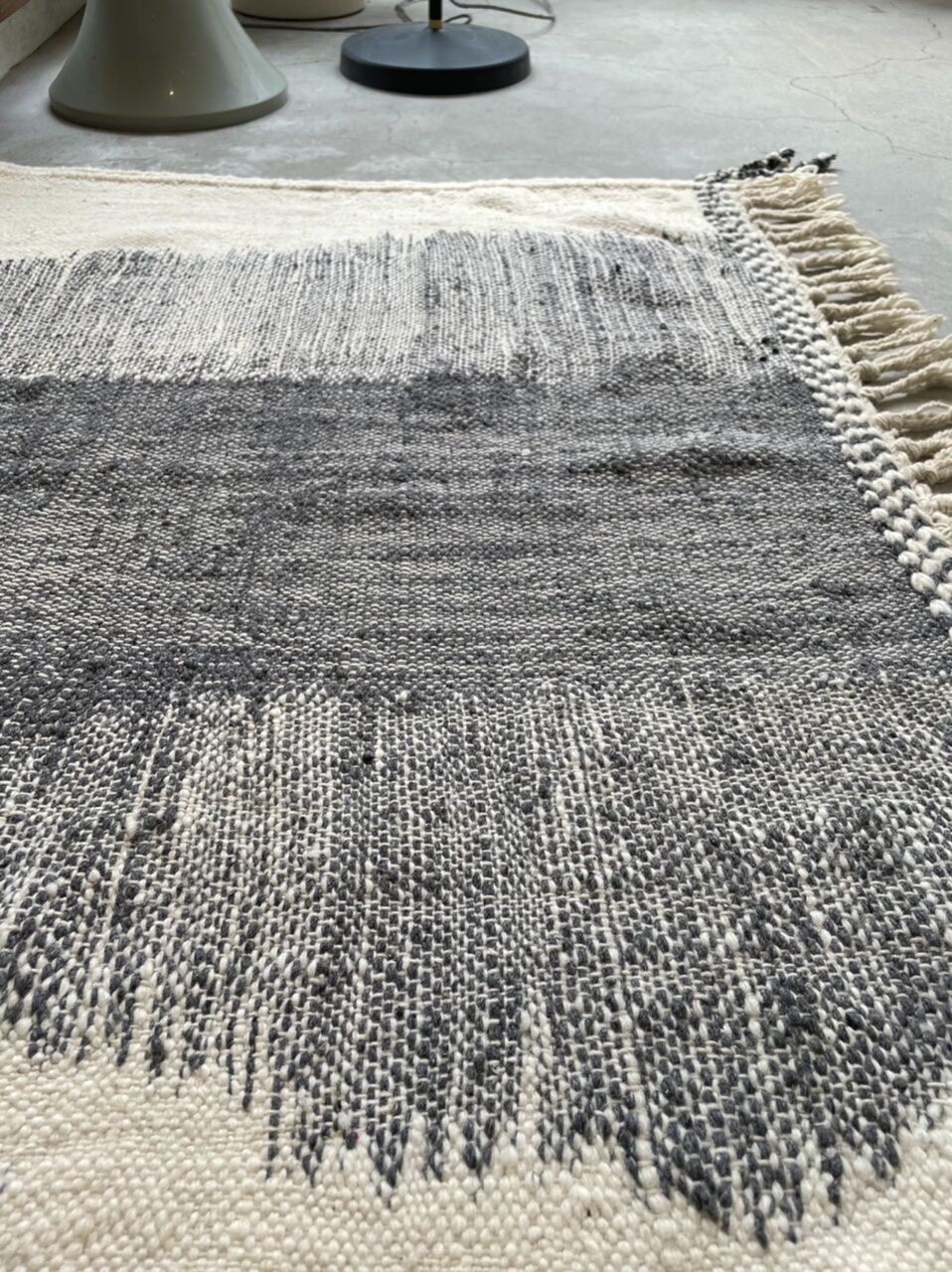 今夜までタイムセール】希少！ザナフィ モロッコラグ ネイビー 125