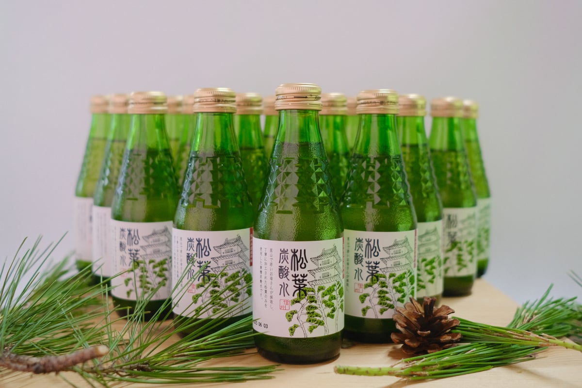 炭酸水 ページ 松葉炭酸水18本》(送料別) ＠水曜日発送 | 高遠里山の風
