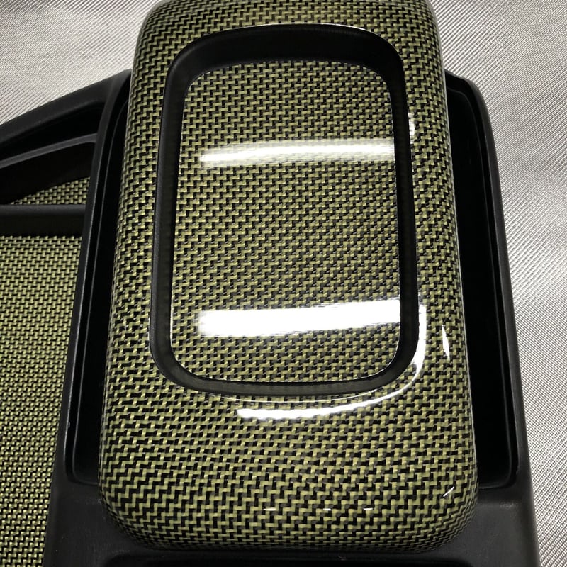 200系ハイエース用リアルカーボン製左右コーナーパネルカバー 200系