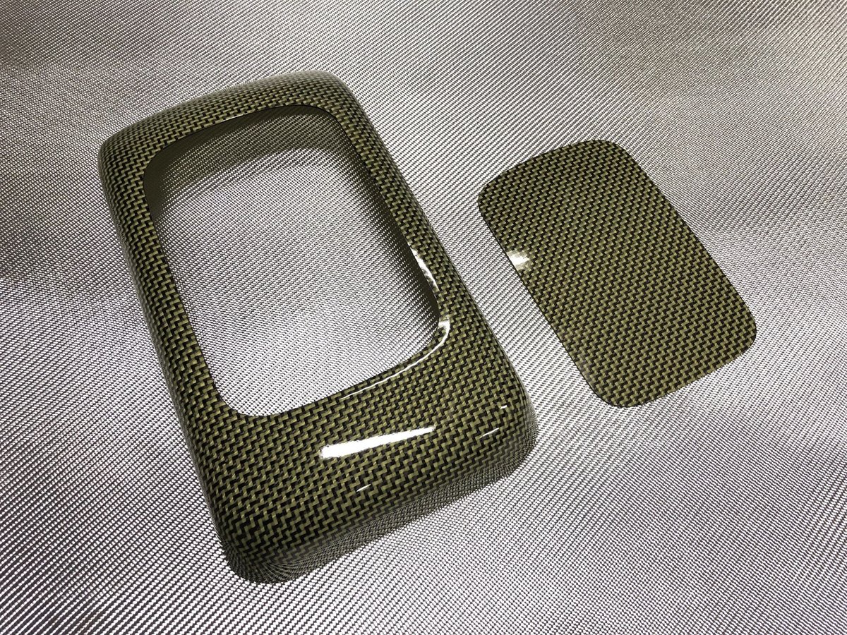 200系 ハイエース【リアルカーボンケブラー】コンソールカバー＆トレイ