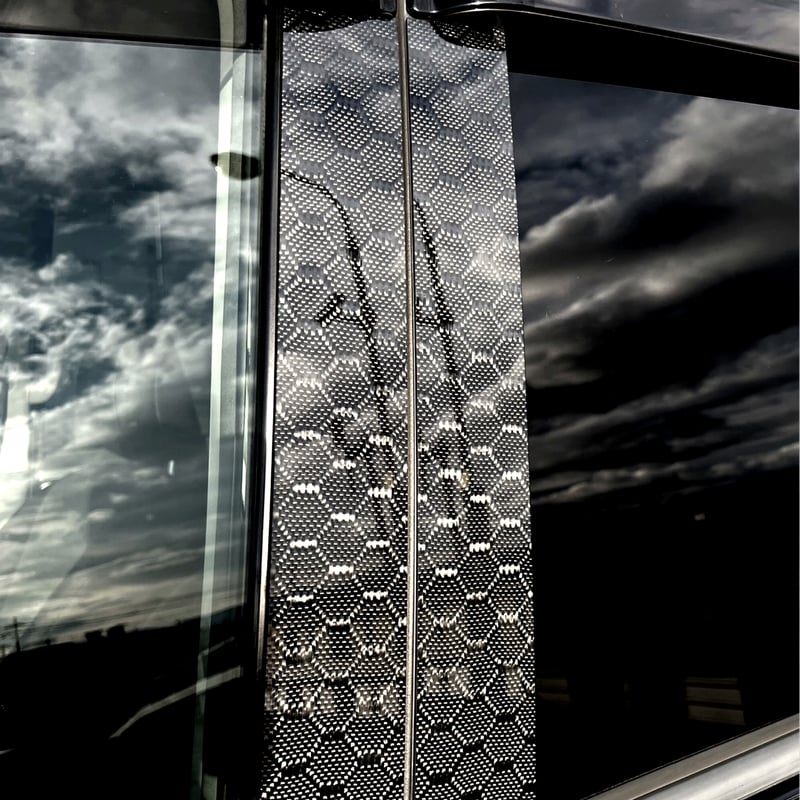 30系 アルファード＆ヴェルファイア【リアルカーボン／綾織り】ピラー