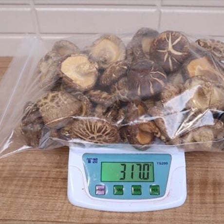 [ご注文前要連絡] どんこ椎茸 300g×2袋 干し椎茸 茶花どんこ椎茸 おいしい 限定商品 血液サラサラ 食物繊維 カリウム ビタミンD コレステロール値を抑える 長寿薬膳堂