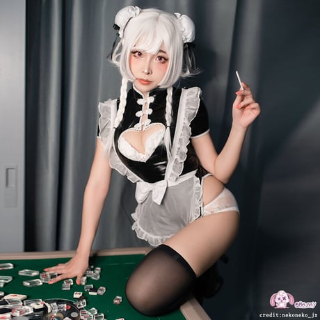 胸元が大きくハート型に空いた団子チャイナ風メイドコスプレ【bbunny】NO.033