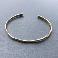 natural gold bangle