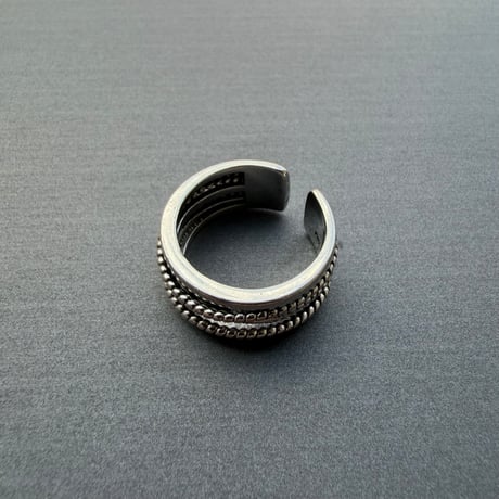 Twist ball ring(リング)