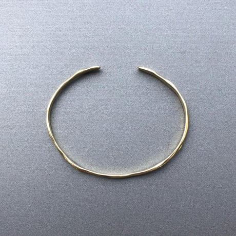 natural gold bangle
