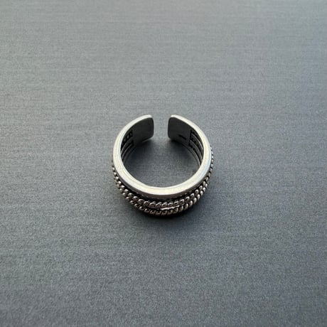 Twist ball ring(リング)