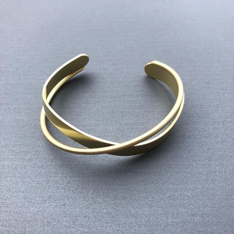 gold cross bangle Free