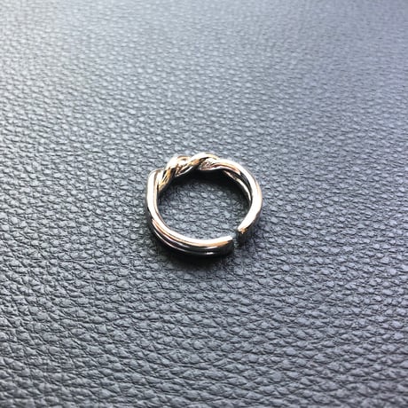 front twist narrow ring 925