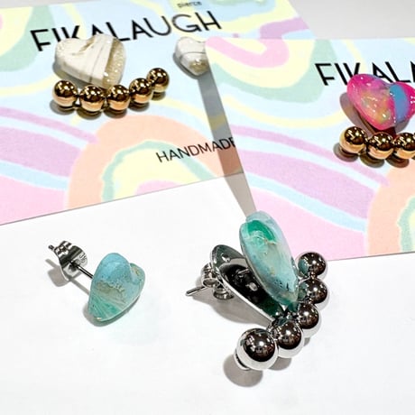 BALL CATCH HEART STUD ピアス