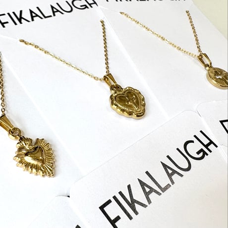 GOLD MOTIF CHARM LAYERING PENDANT