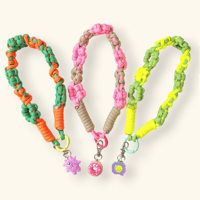 PARACORD  FLOWER HAND STRAP