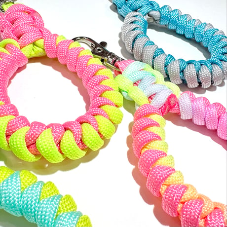 PARACORD  POTION KEY CHAIN