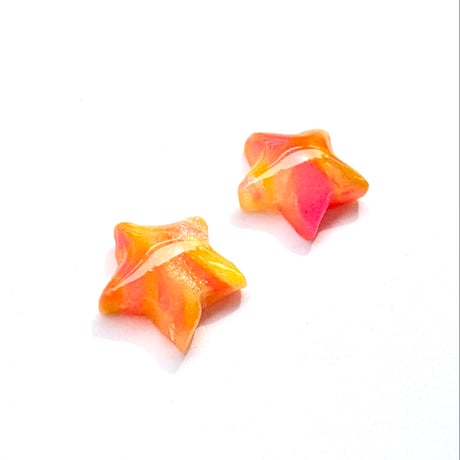 TINY STAR STUD ピアス/イヤリング