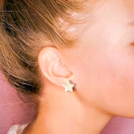 MOON ASYMMETRY STUD ピアス/イヤリング