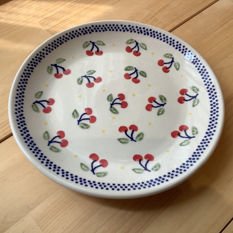 プレート22cm（さくらんぼ）マヌファクトゥラ | colorful
