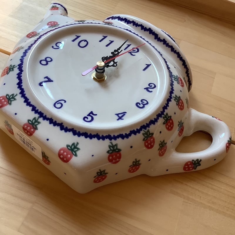 時計ポット（大つぶいちご⠀）ヴェナ | colorful