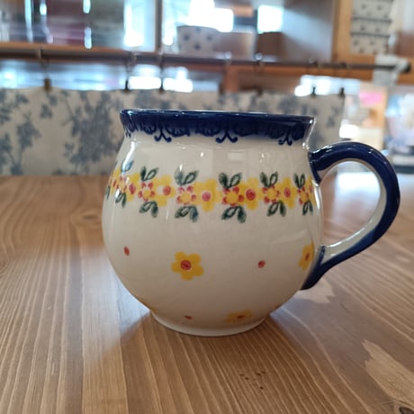 カラフルな壷　ミッドセンチュリー　ポストモダン　花柄　フォークアート　北欧　陶器 スカンジナビアのフォークアートプリント モダンな花柄ウォール