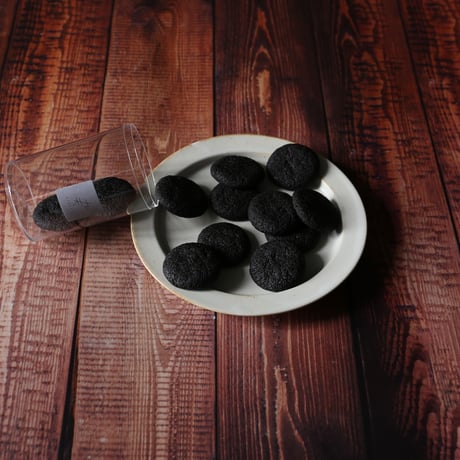 「黒」塩チョコサブレ(カップ入り)