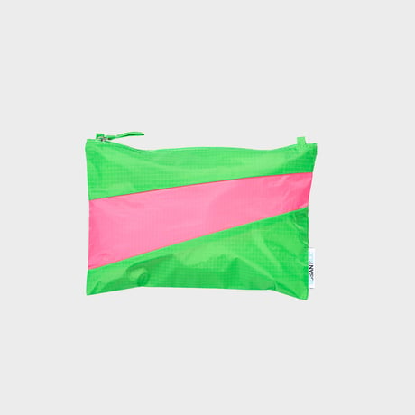 スーザンベル / サコッシュ Greenscreen & Fluo Pink【Amplify 2024】