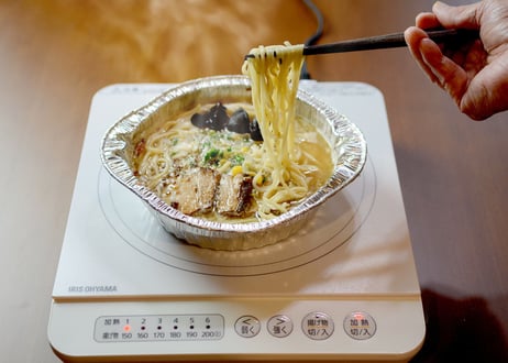 本格さつま黒豚ラーメン（冷凍麺／アルミ鍋入り）