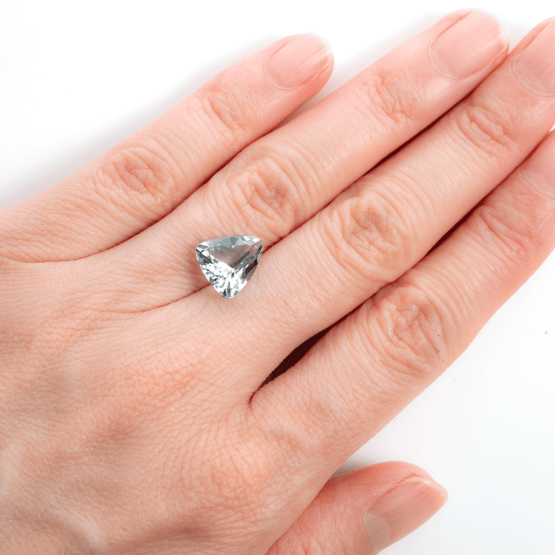 大地の記憶 非加熱ブルートパーズ 3.5ct｜透き通る天然ブルーの至宝