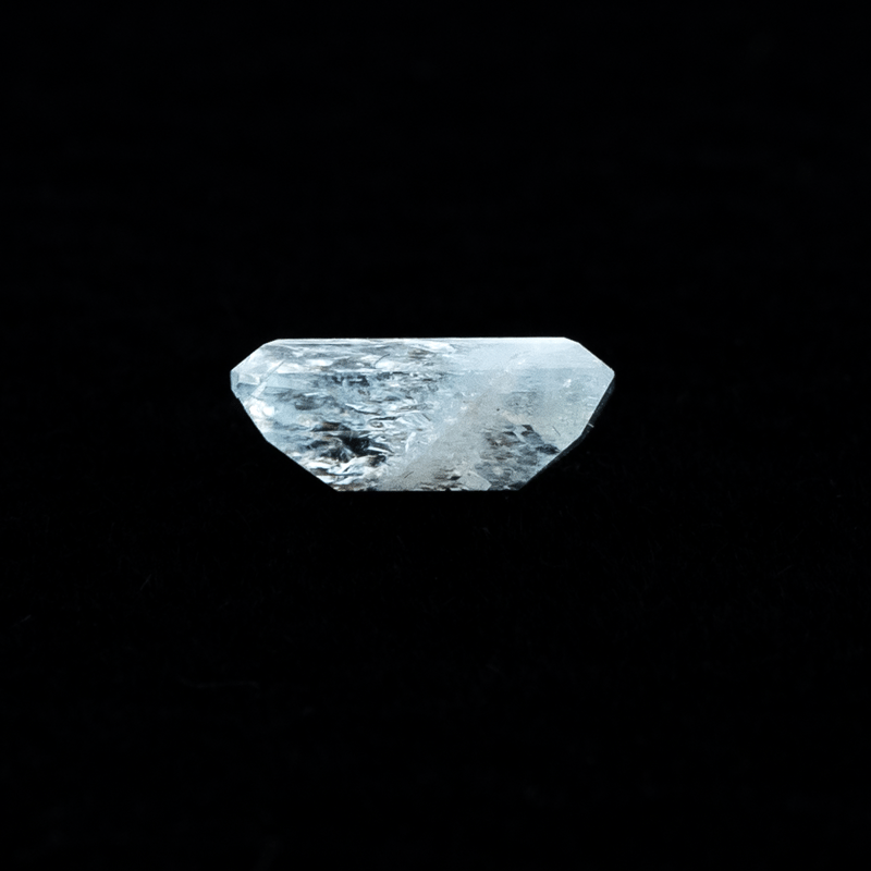 虹色にきらめく極上アクア】レインボーアクアマリン 1.85ct | まるむ商会