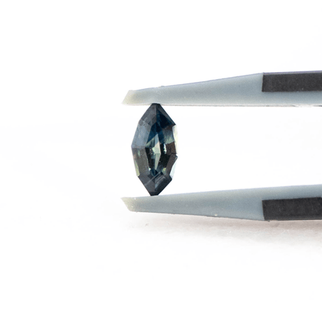 【イエローxブルーのバイカラー】ティールサファイア 0.52ct