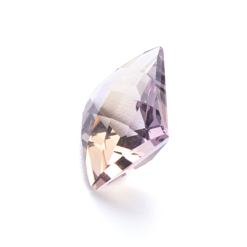 独創的なカットが輝くバイカラーの石】アメトリン 3.53ct | まるむ商会 独創的なカットが輝くバイカラーの石】アメトリン 3.53ct | まるむ商会