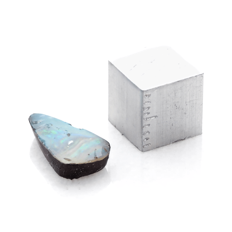 虹色の遊色】 ボルダーオパール 3.33ct | まるむ商会