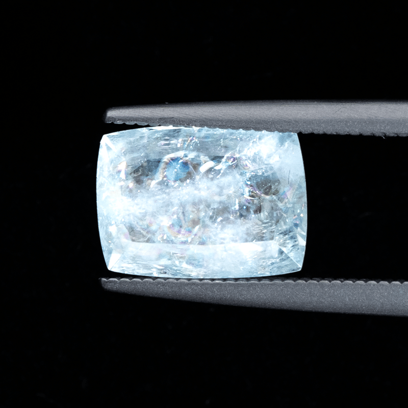 虹色にきらめく極上アクア】レインボーアクアマリン 2.90ct | まるむ商会