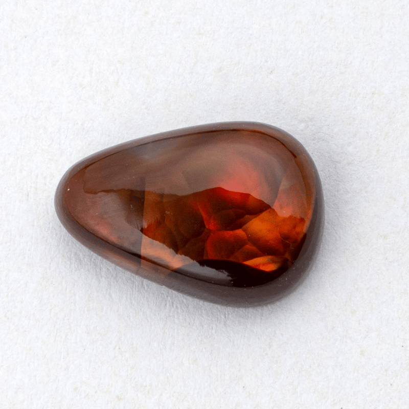 輝く神秘的な神秘的なイリデッセンス】ファイアアゲート 4.67ct | まる 