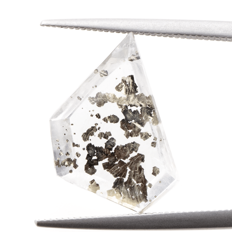 銀色にきらめくパイライト入り】パイライトインクォーツ 7.35ct
