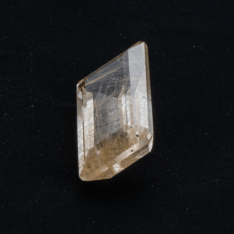 繊細な黄金の針が魅力】ルチルクォーツ 11.55ct | まるむ商会 繊細な黄金の針が魅力】ルチルクォーツ 11.55ct | まるむ商会