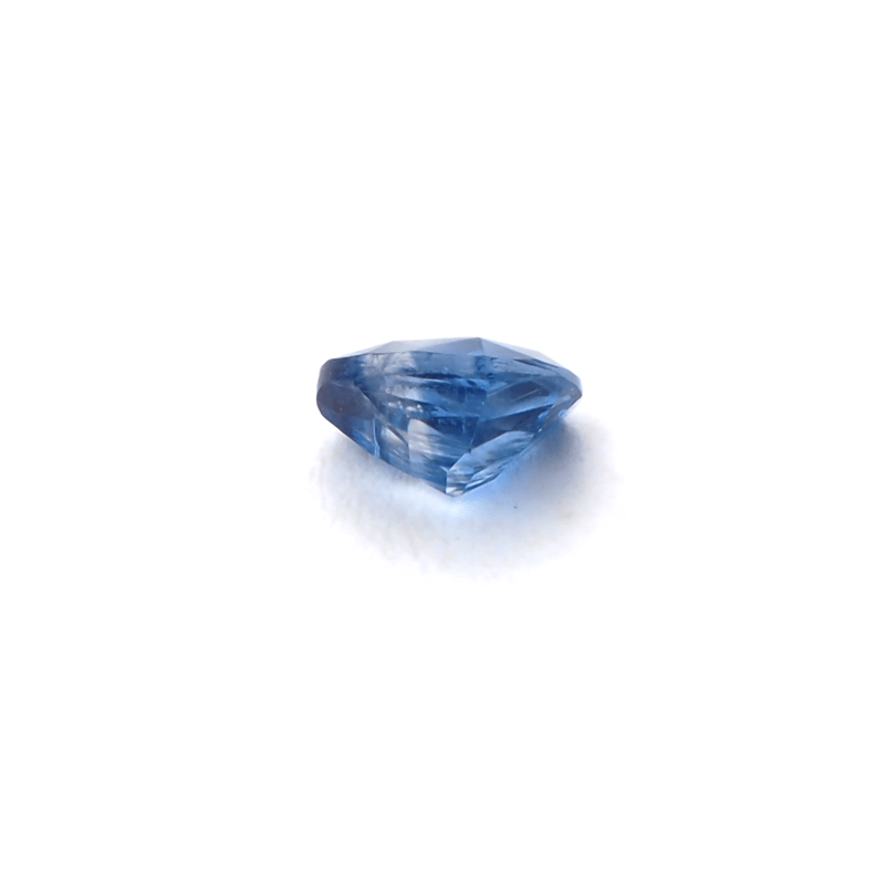 バイカラーが美しいファセット】カイヤナイト 0.85ct | まるむ商会