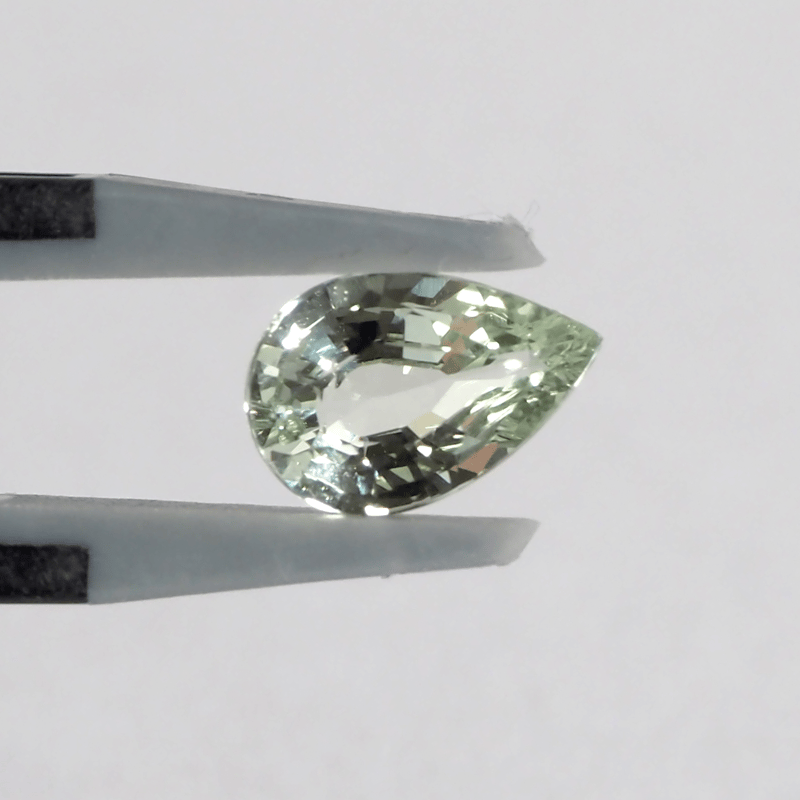 希少なミントグリーンの発色】バナジウムクリソベリル 1.4ct