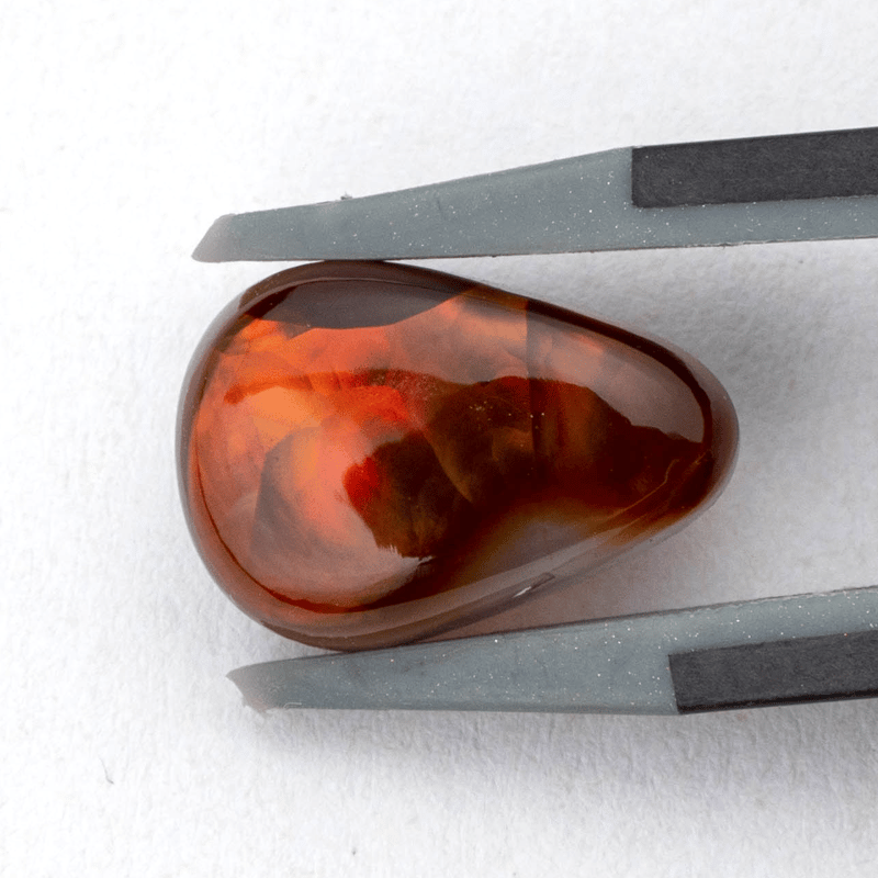 輝く神秘的な神秘的なイリデッセンス】ファイアアゲート 4.67ct | まる 