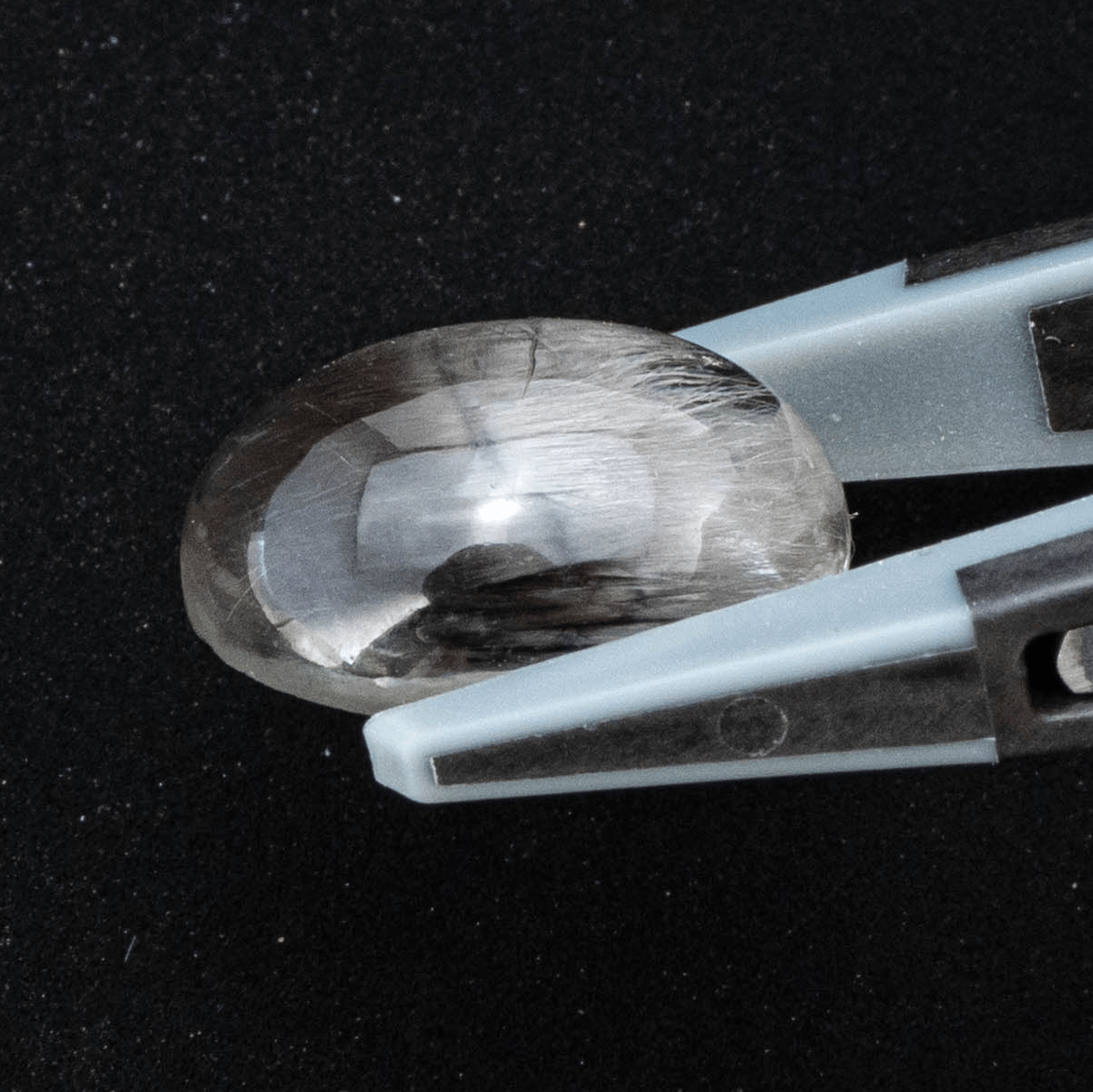 白銀の輝き】19.6×15.5mmのプラチナルチルクォーツのルース 白銀の輝き】19.6×15.5mmのプラチナルチルクォーツのルース