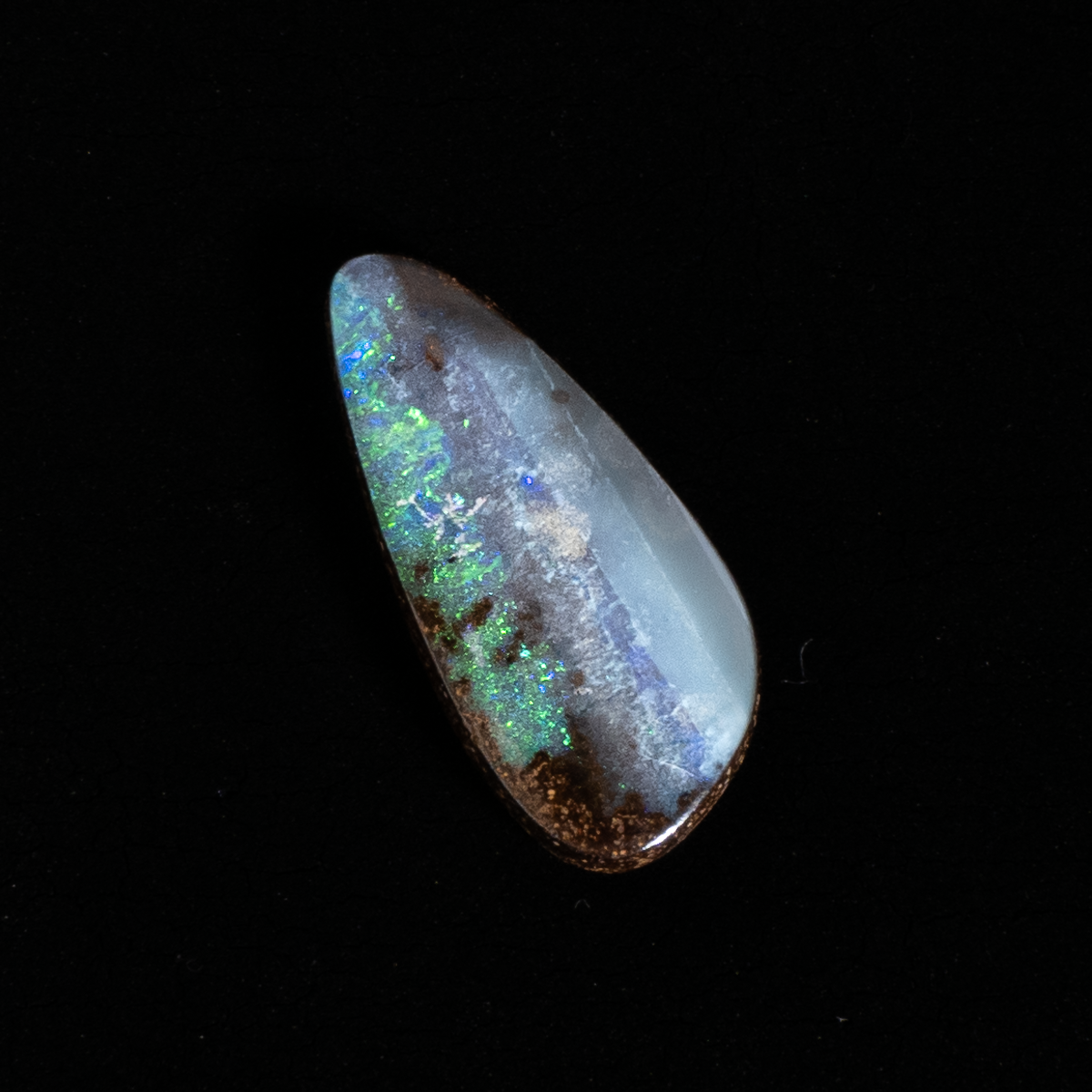 あふれるブルーの光が魅力】ボルダーオパール 1.95ct | まるむ商会